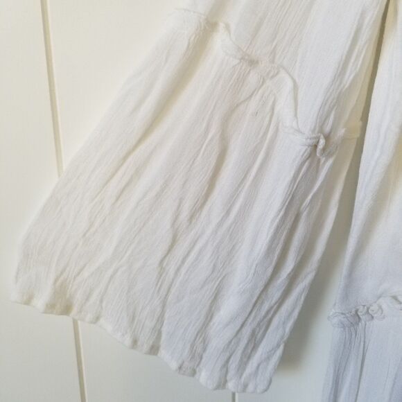 Women's Strappy Open Shoulder Flared Sleeve Embroidered Dress - Picture 5 of 7